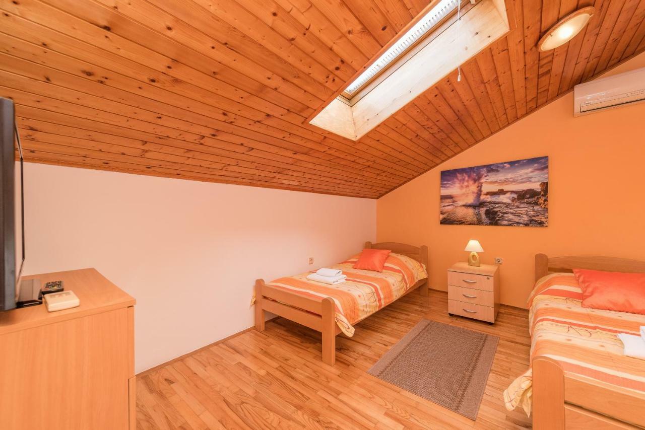 Apartment And Room Soul Of Dalmatia Zadar Exterior photo
